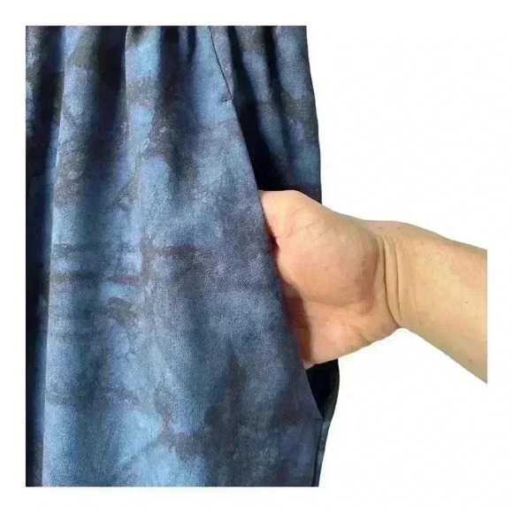 HALSTON Blue and Black Dyed Marble Print Tie Dye Jumpsuit Size Large - Picture 8 of 10